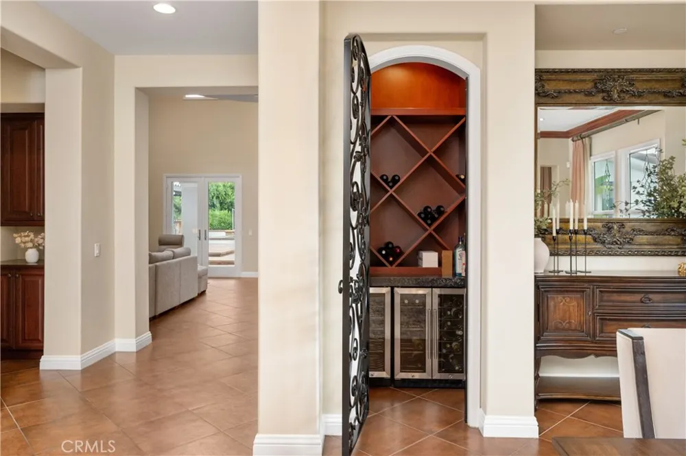 4394 Hiwassee Claremont, CA 91711