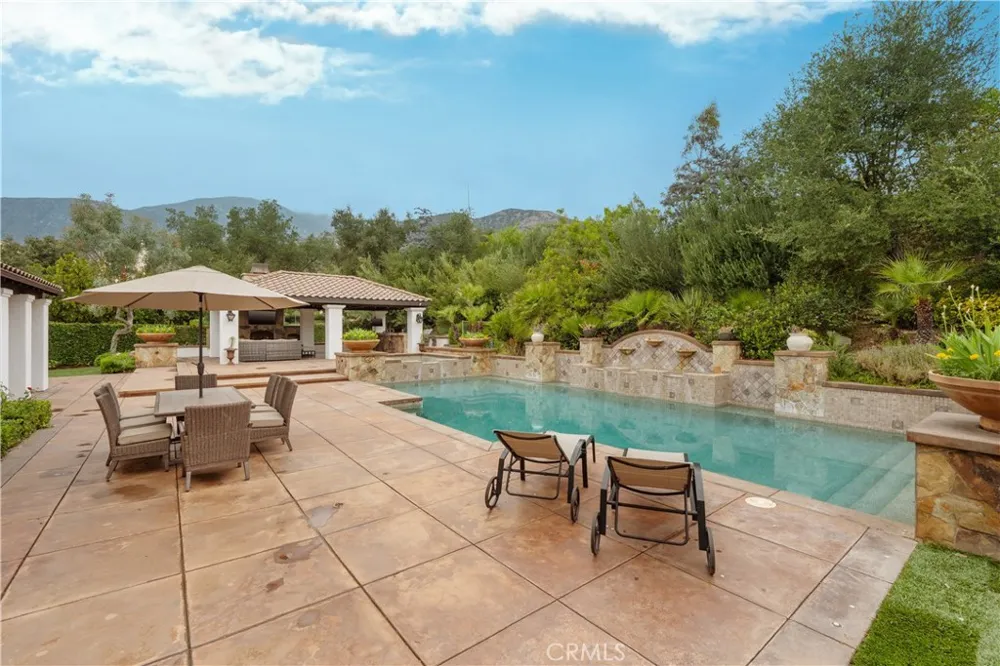 4394 Hiwassee Claremont, CA 91711