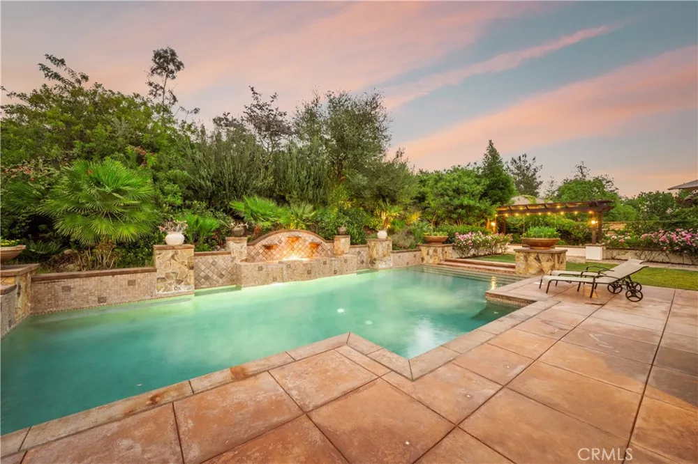 4394 Hiwassee Claremont, CA 91711