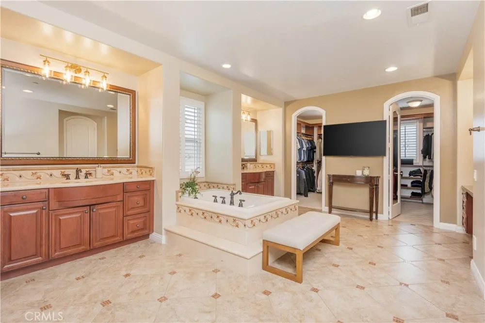 4394 Hiwassee Claremont, CA 91711