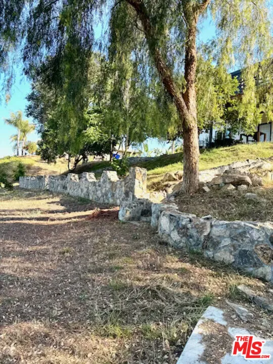 335 Morro Hills Road Fallbrook, CA 92028