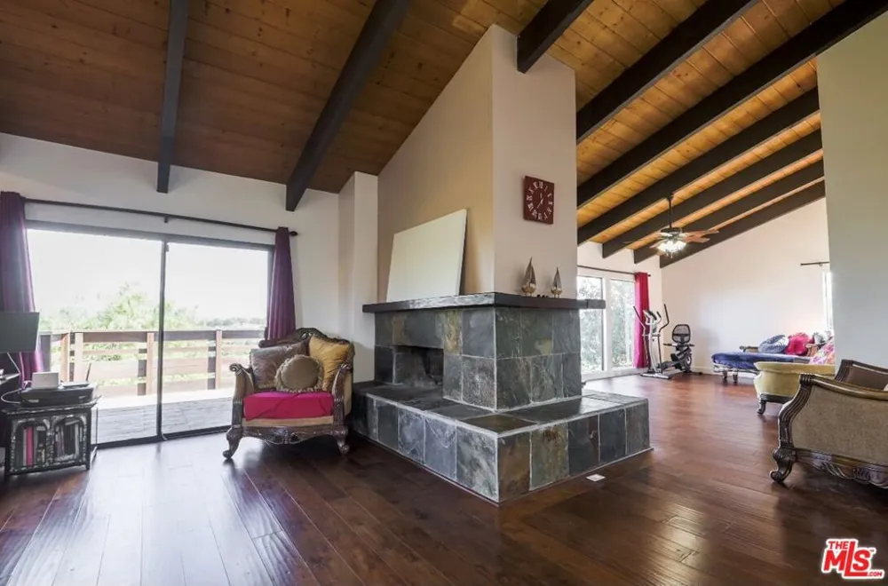 335 Morro Hills Road Fallbrook, CA 92028