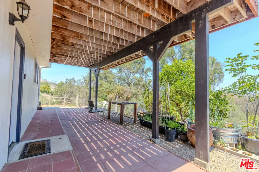 335 Morro Hills Road Fallbrook, CA 92028