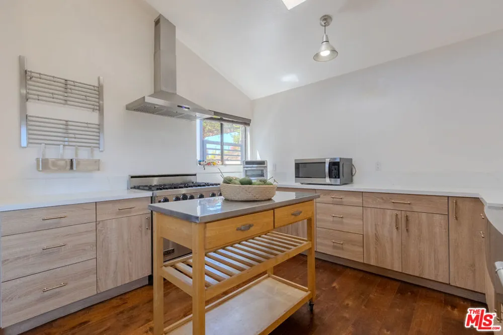 335 Morro Hills Road Fallbrook, CA 92028