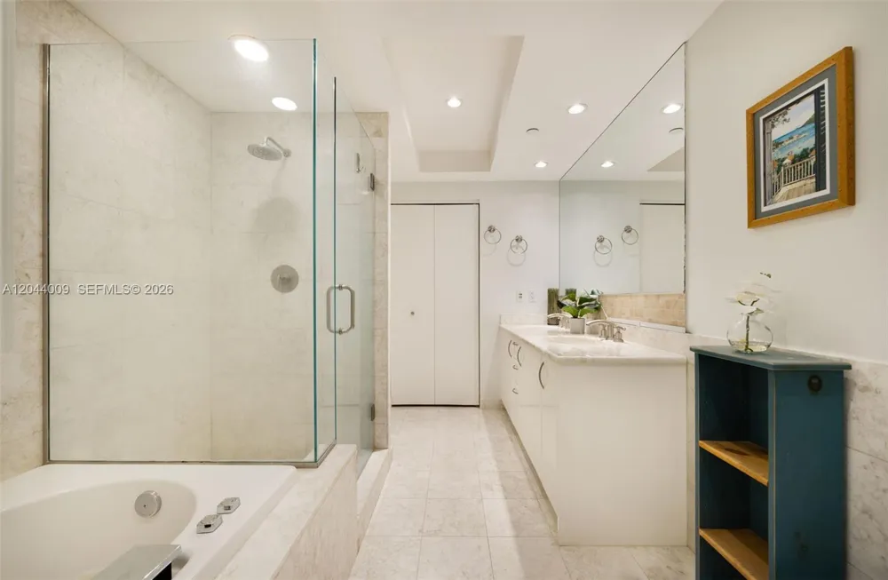1331 Brickell Bay Dr #904 Miami, FL 33131
