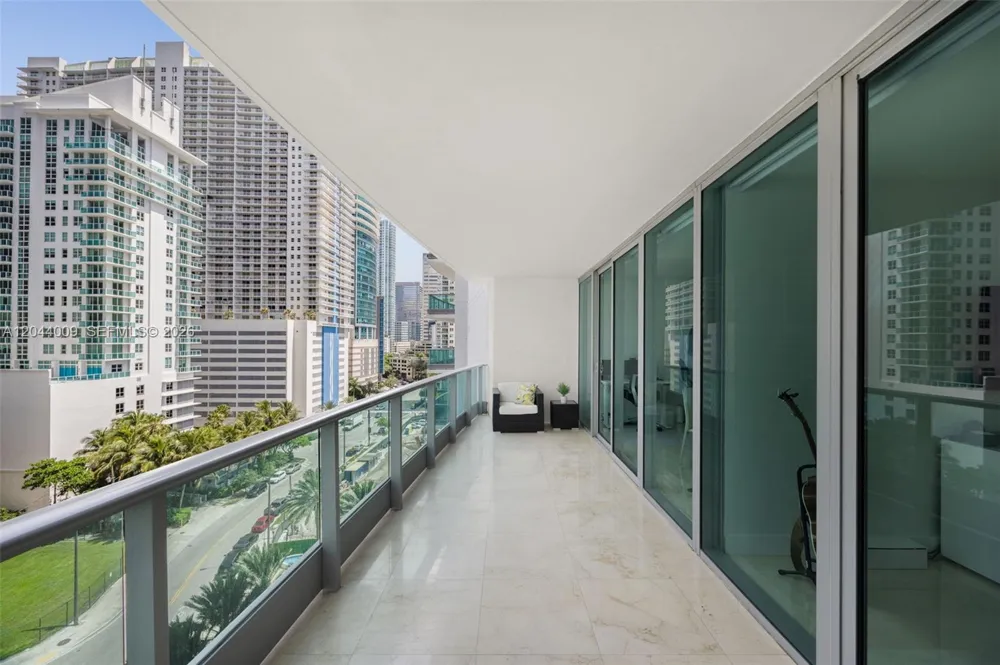 1331 Brickell Bay Dr #904 Miami, FL 33131