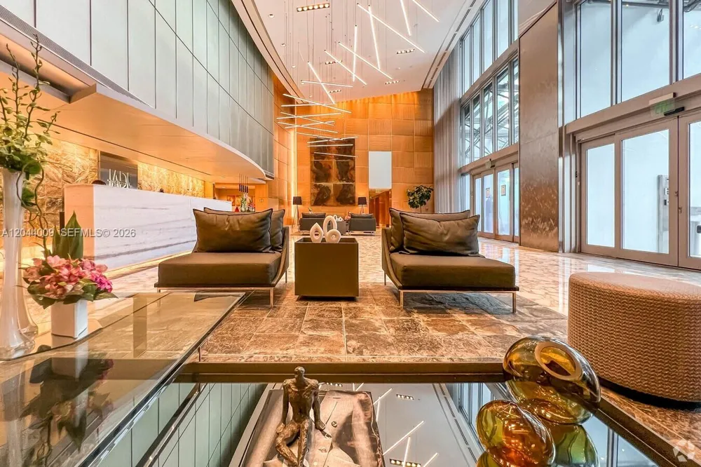 1331 Brickell Bay Dr #904 Miami, FL 33131