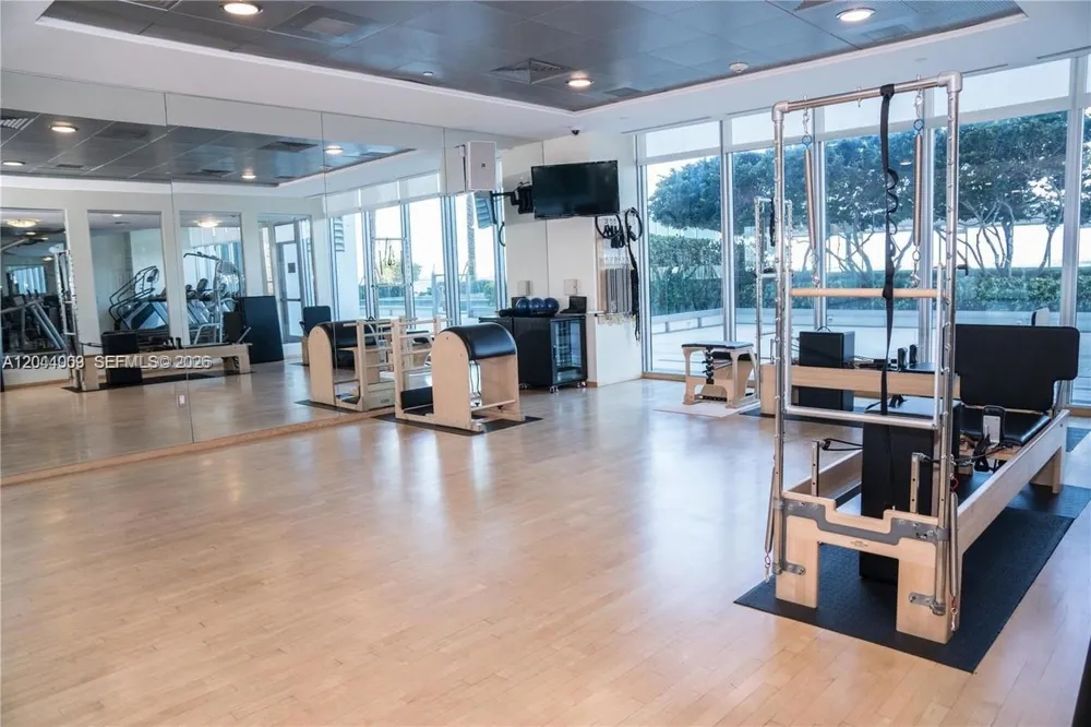 1331 Brickell Bay Dr #904 Miami, FL 33131