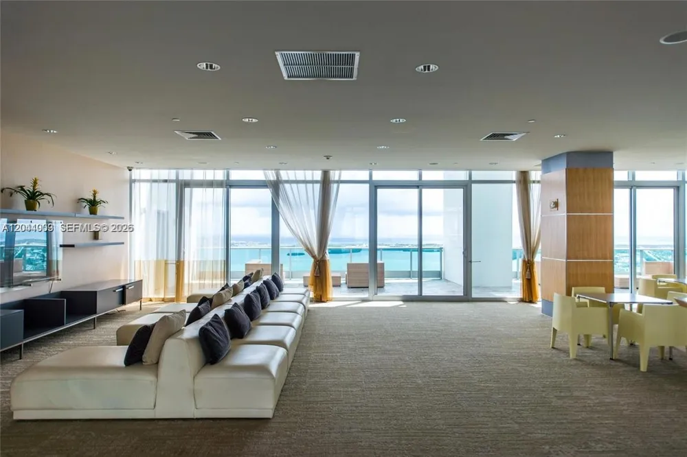 1331 Brickell Bay Dr #904 Miami, FL 33131
