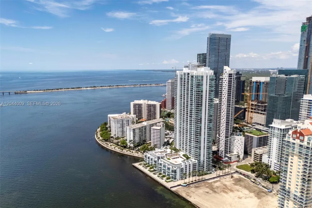 1331 Brickell Bay Dr #904 Miami, FL 33131