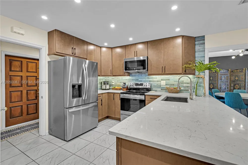 6952 SW 149th Ter Palmetto Bay, FL 33158