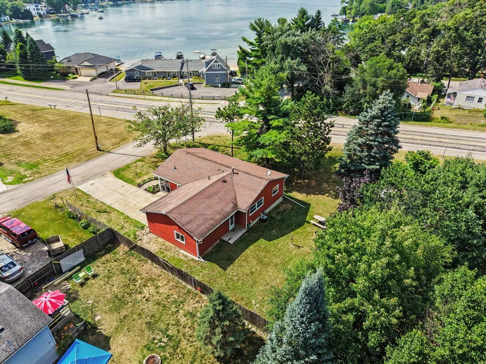 6676 Naontah Trail NE Cannon Township, MI 49341