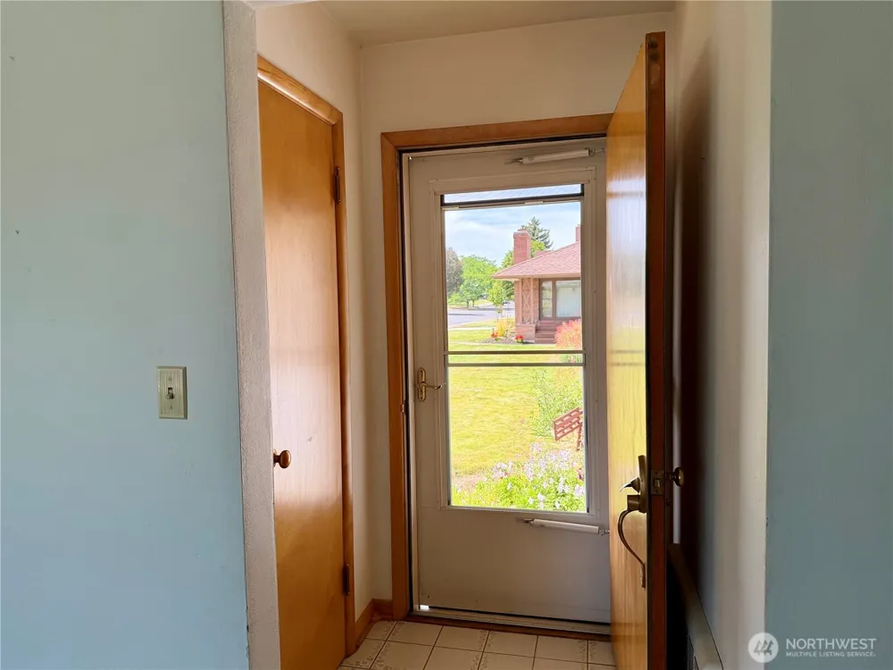 511 E 2nd Avenue Odessa, WA 99159