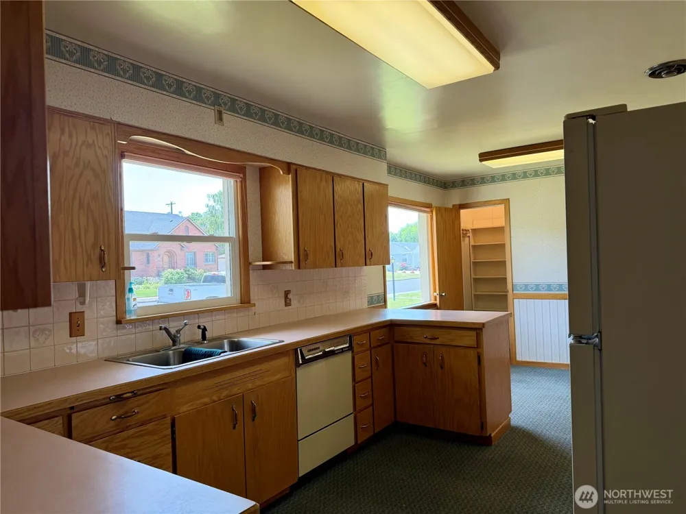 511 E 2nd Avenue Odessa, WA 99159