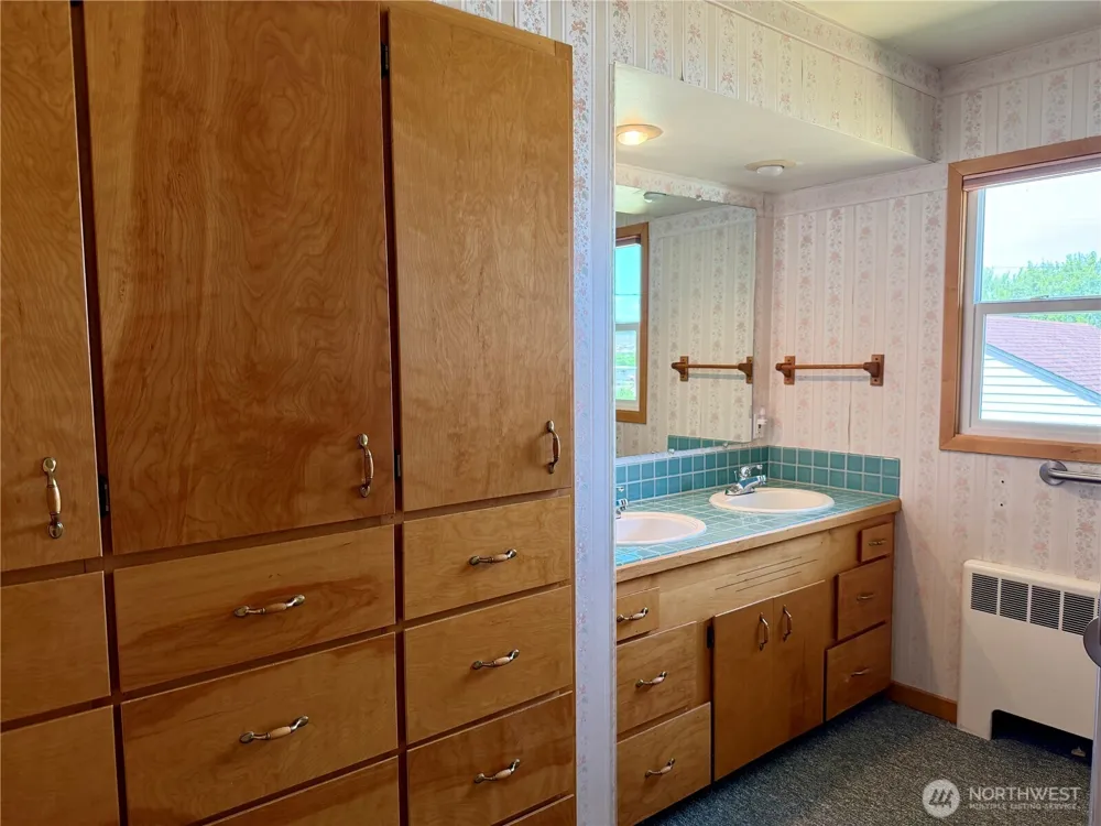 511 E 2nd Avenue Odessa, WA 99159