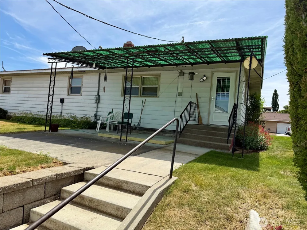 511 E 2nd Avenue Odessa, WA 99159