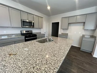 235 Frogmore Loop Uhland, TX 78640