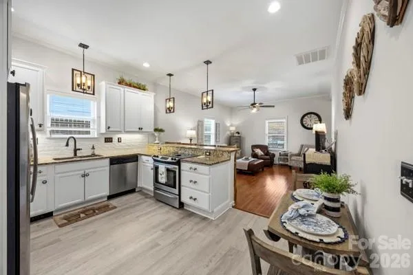13 1st Street Cramerton, NC 28032