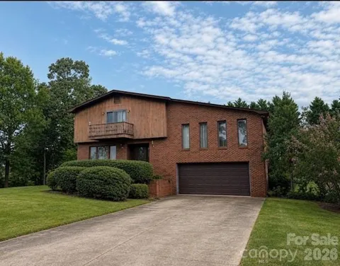 317 Low Bridge Road