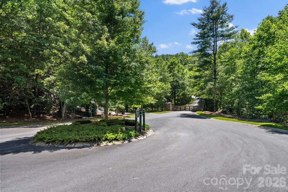 472 Mills River Way Horse Shoe, NC 28742