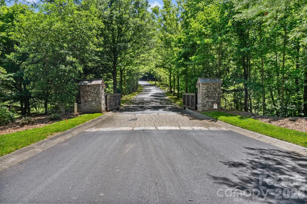 472 Mills River Way Horse Shoe, NC 28742