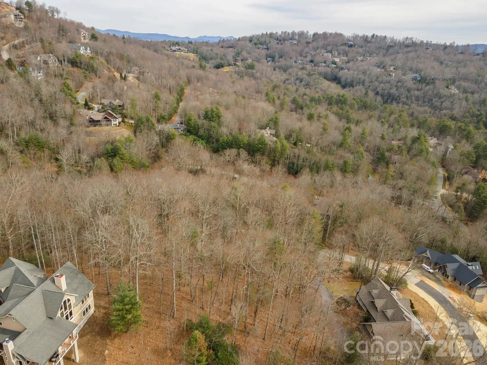 24 Falls Lane Hendersonville, NC 28739