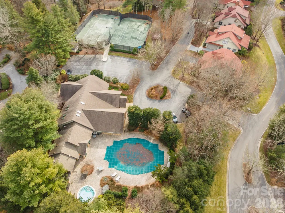 24 Falls Lane Hendersonville, NC 28739