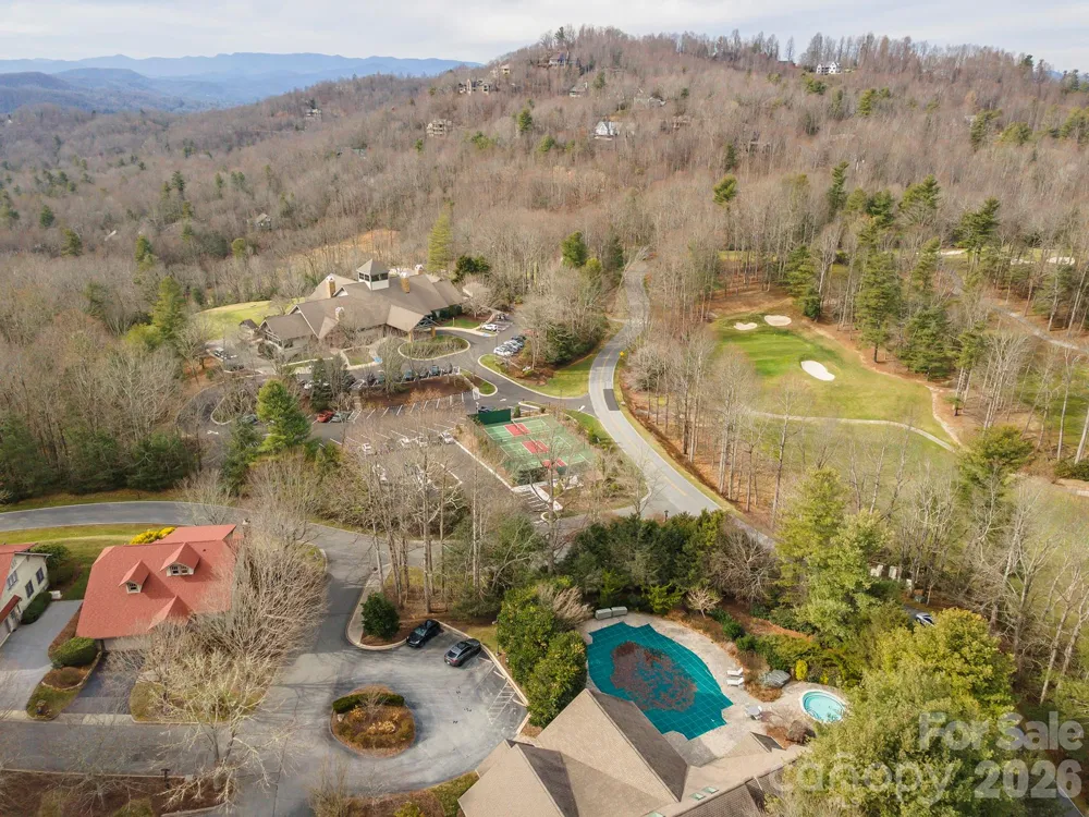 24 Falls Lane Hendersonville, NC 28739