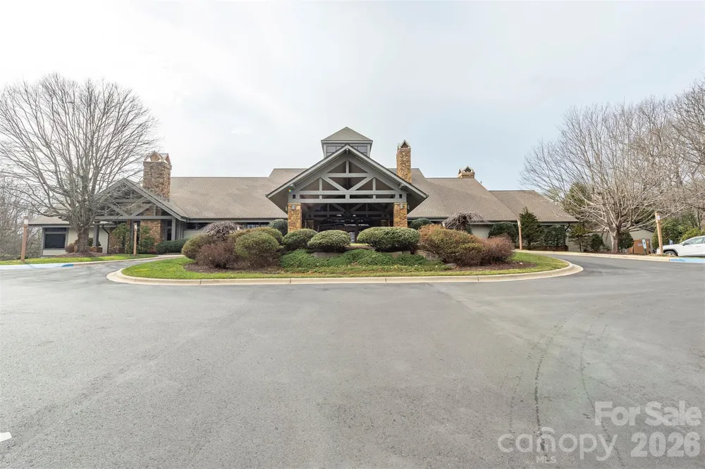 24 Falls Lane Hendersonville, NC 28739