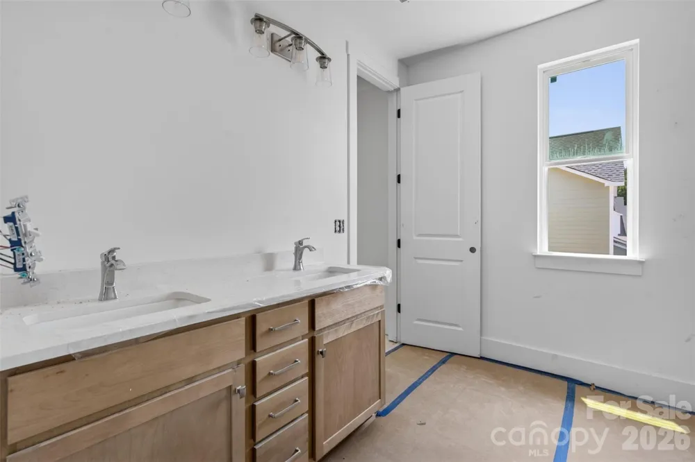 4919 Potter Road Matthews, NC 28104