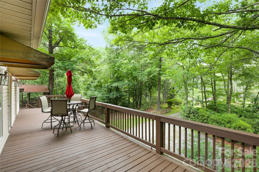 154 Hondah Boulevard Brevard, NC 28712