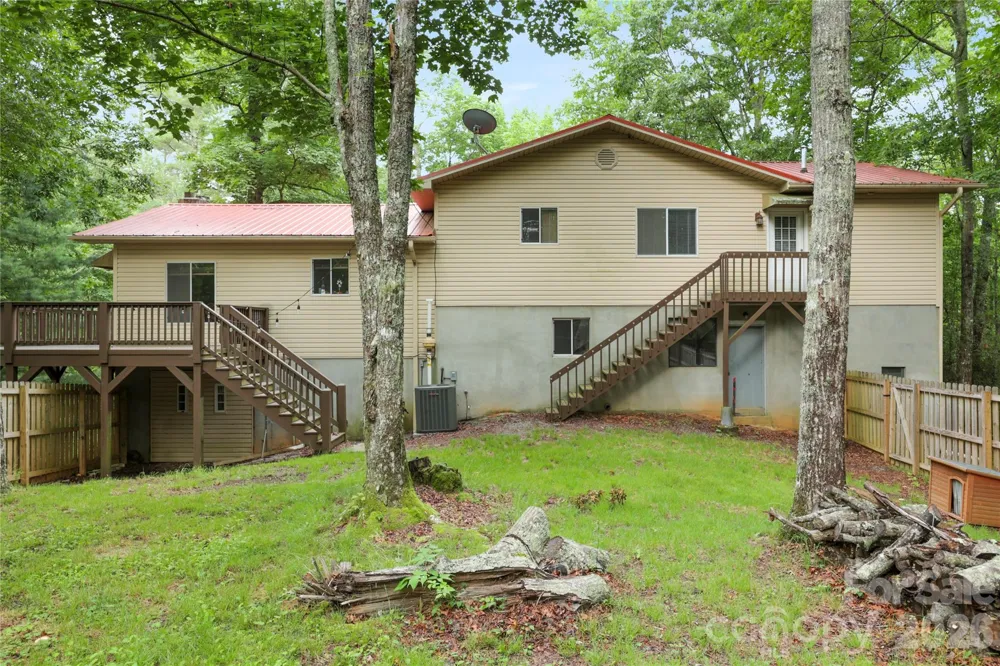 154 Hondah Boulevard Brevard, NC 28712