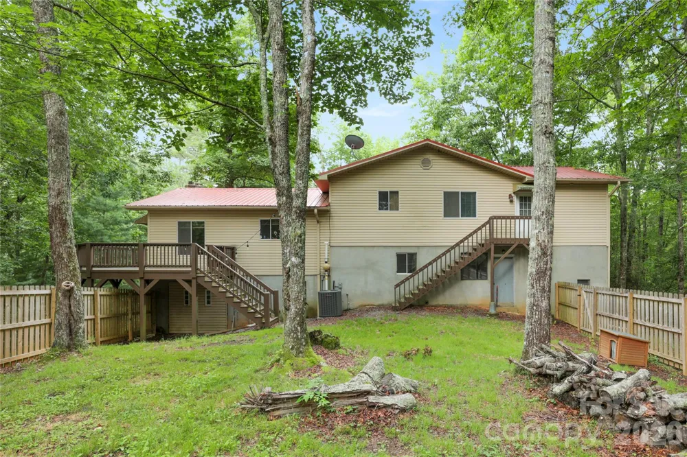 154 Hondah Boulevard Brevard, NC 28712