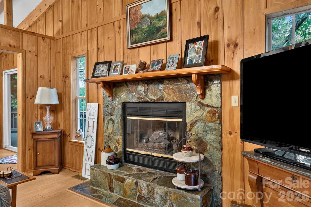 154 Hondah Boulevard Brevard, NC 28712