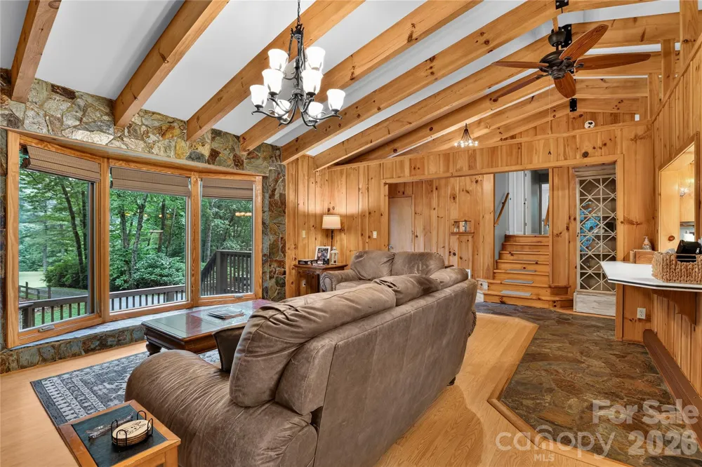 154 Hondah Boulevard Brevard, NC 28712