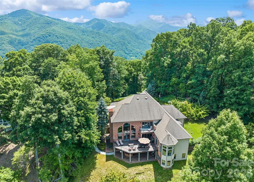106 Coyote Ridge Maggie Valley, NC 28751