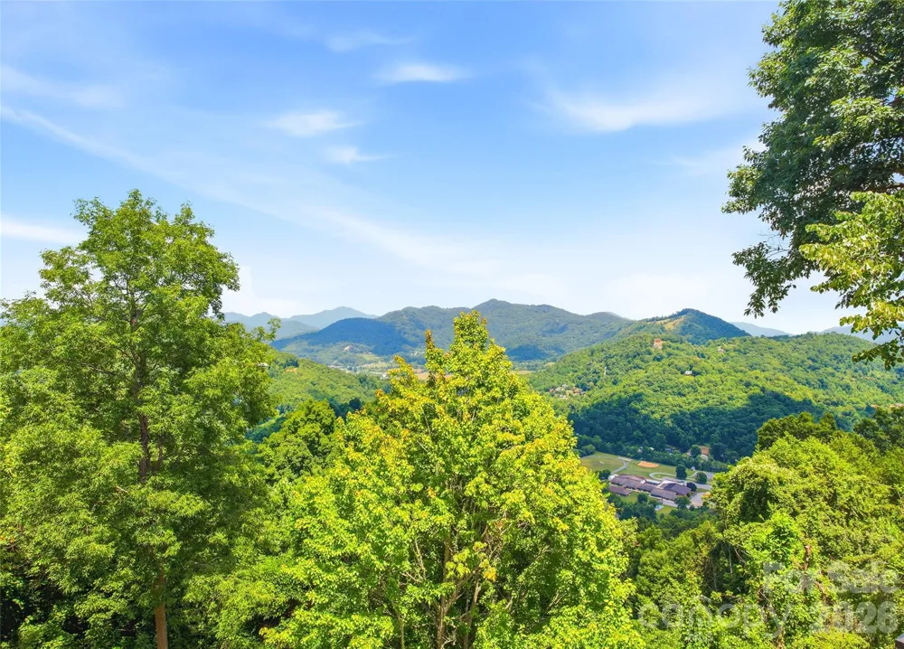 106 Coyote Ridge Maggie Valley, NC 28751