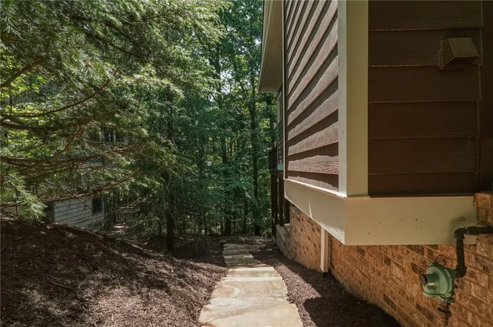 87 Choctaw Ridge Big Canoe, GA 30143