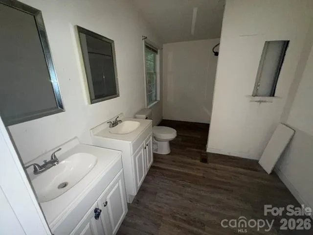 6254 E Meadow Trail Connelly Springs, NC 28612