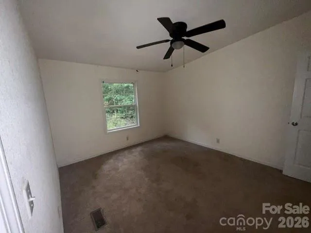 6254 E Meadow Trail Connelly Springs, NC 28612