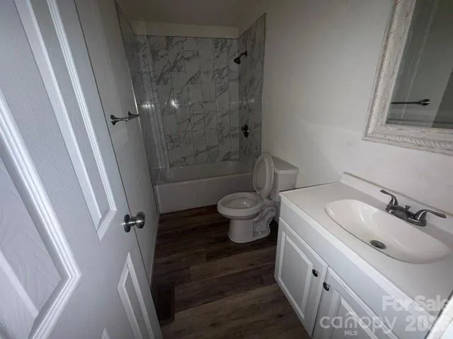 6254 E Meadow Trail Connelly Springs, NC 28612