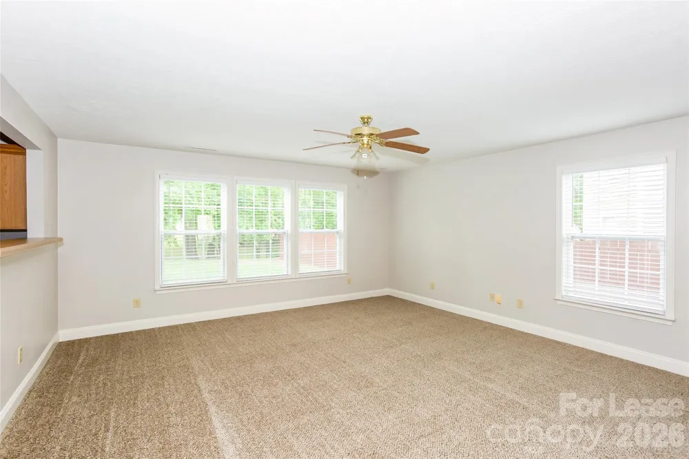 5525 Hammermill Drive Harrisburg, NC 28075