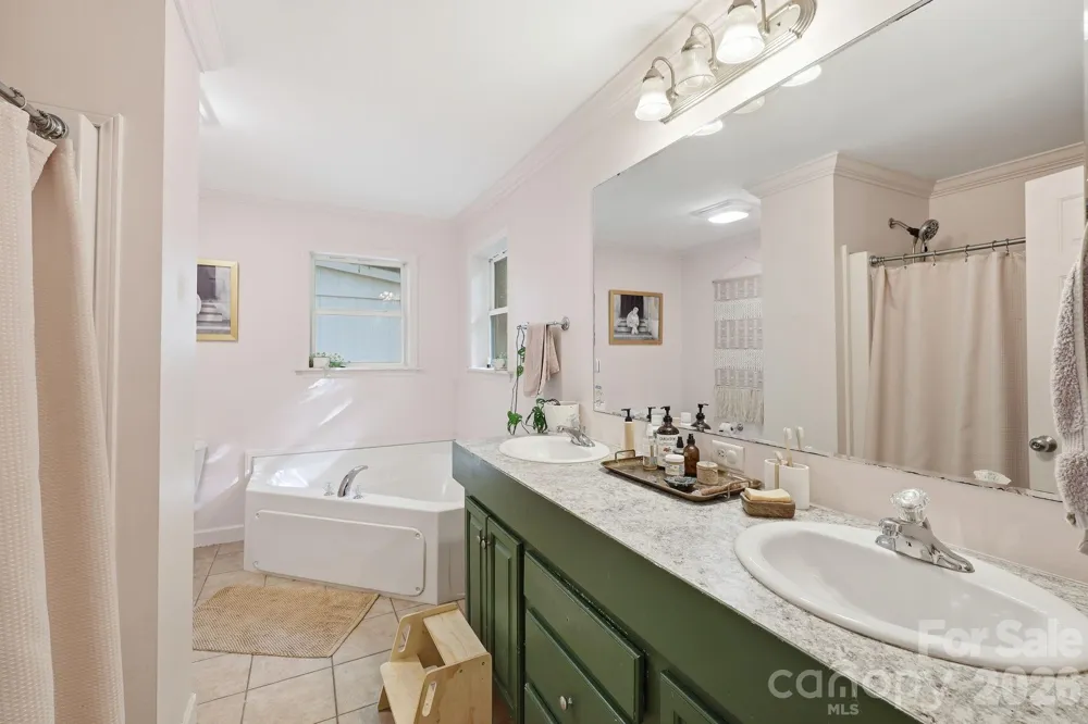2 Coneflower Court Black Mountain, NC 28711