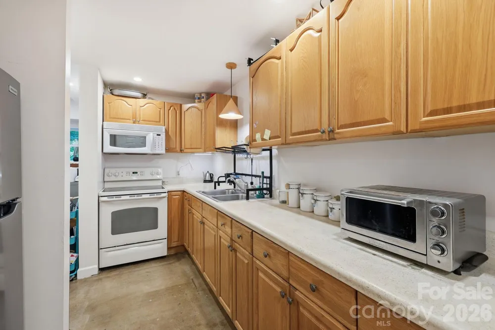 2 Coneflower Court Black Mountain, NC 28711