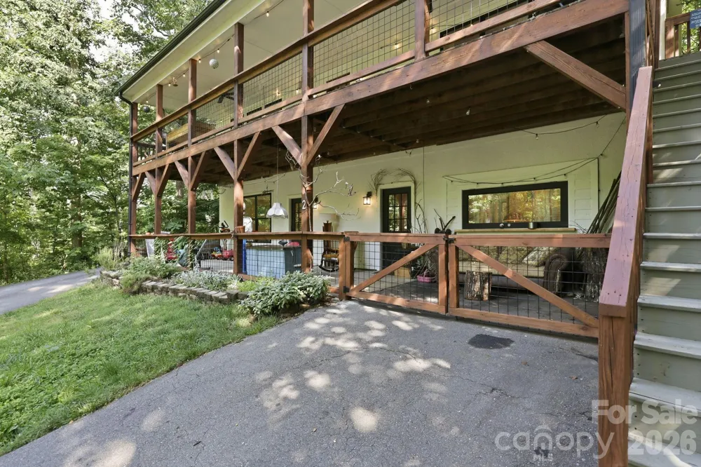 2 Coneflower Court Black Mountain, NC 28711