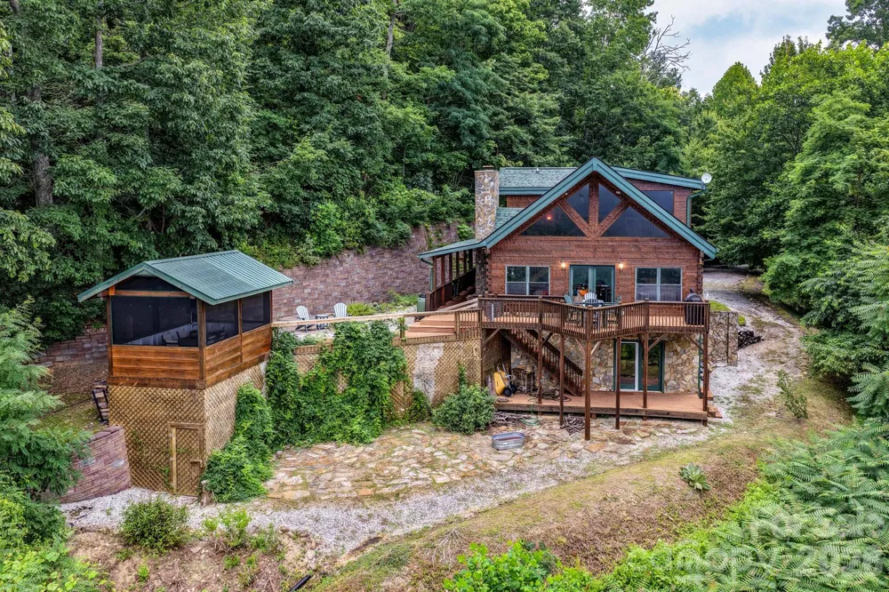 1411 Wolf Pen Road Old Fort, NC 28762