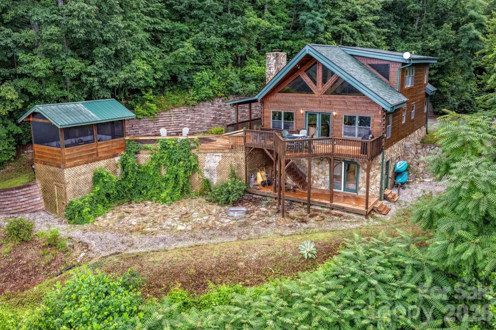 1411 Wolf Pen Road Old Fort, NC 28762