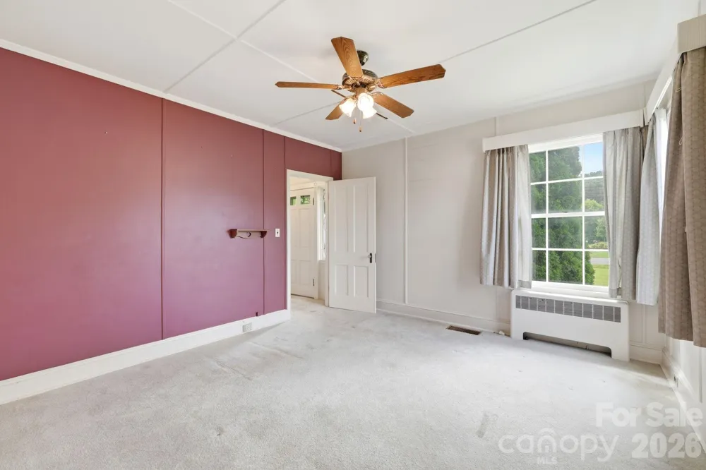 783 Skyland Drive Sylva, NC 28779