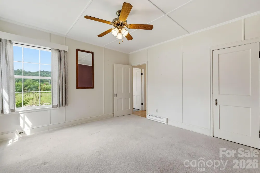 783 Skyland Drive Sylva, NC 28779