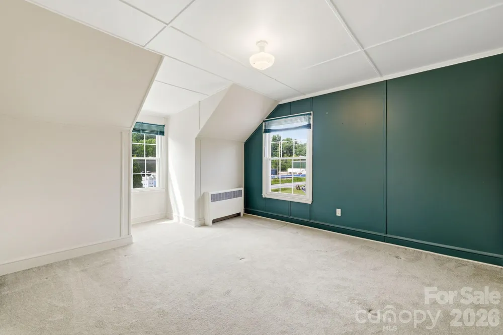 783 Skyland Drive Sylva, NC 28779